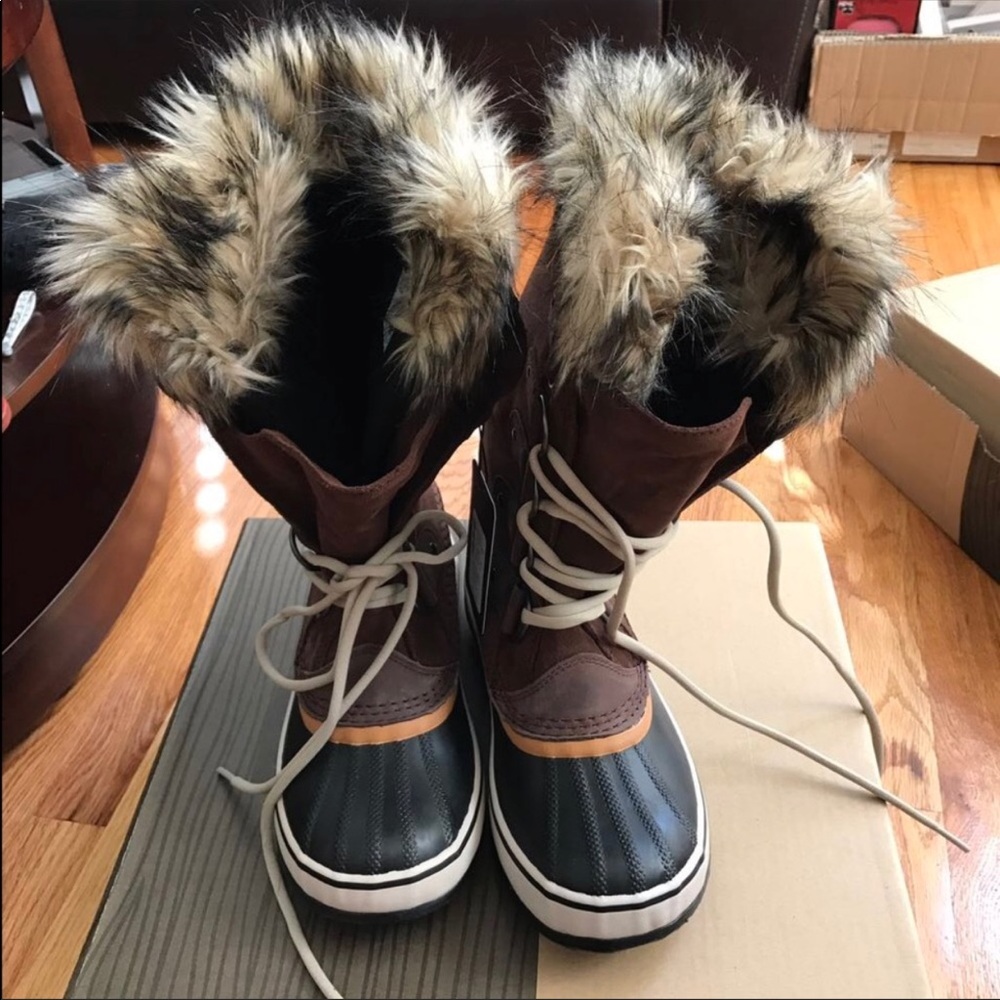 Sorel winter boots - Picture 3 of 4